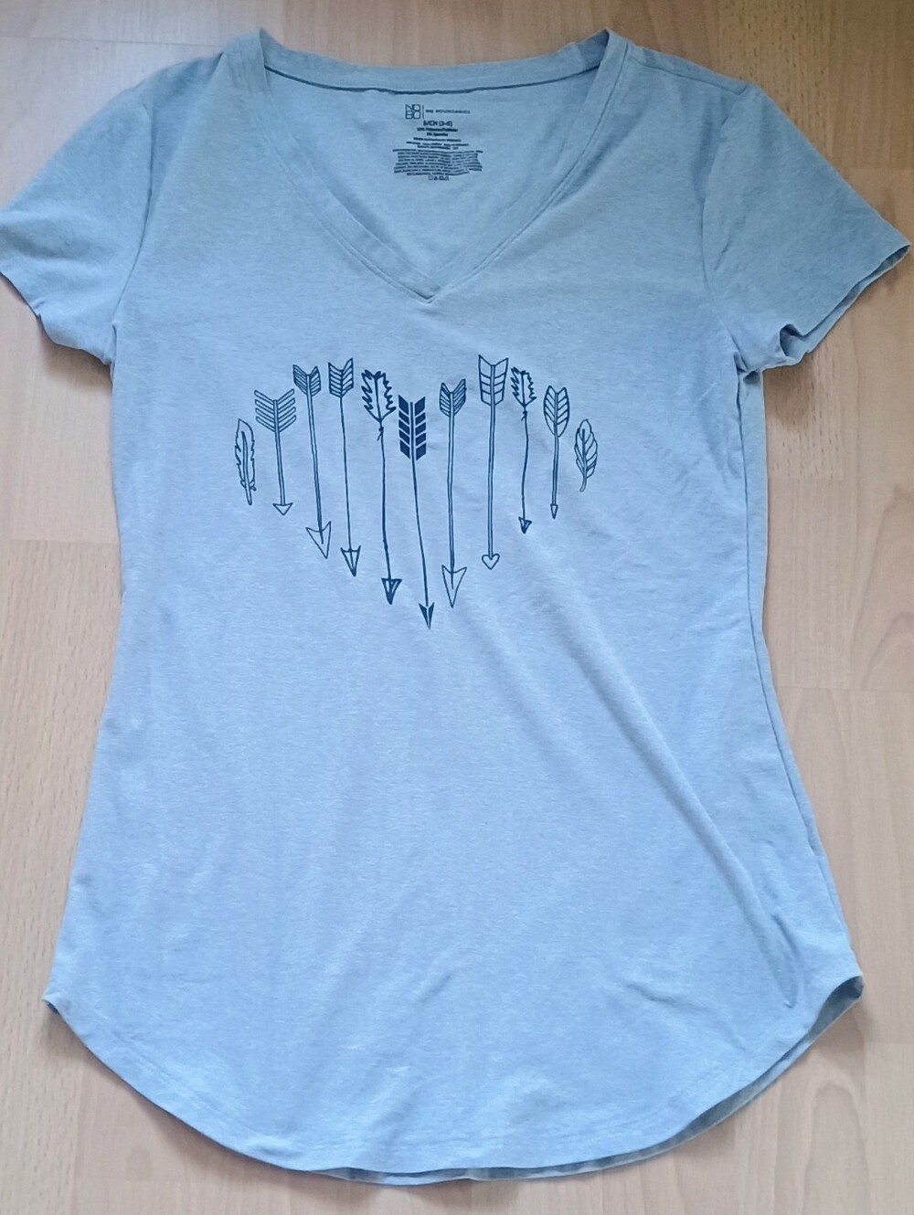 No Boundaries Grey V-Neck Boho Tee with Arrow Heart Print